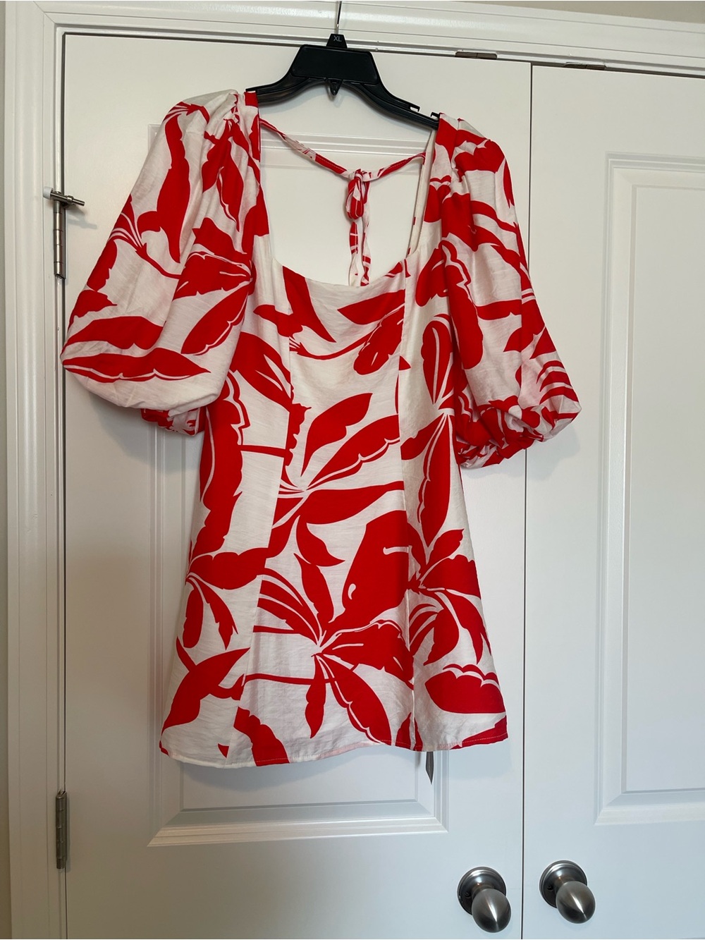 Missguided + Red & White Floral Swim Coverup Top